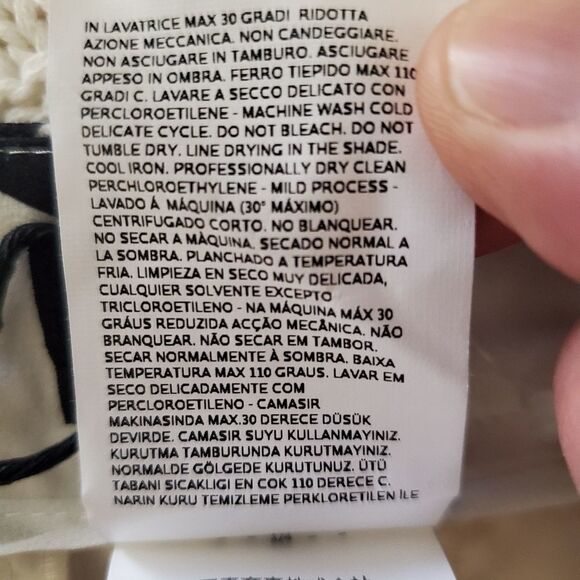 NEW! Marella Printed Trouser Shorts size 8 in Black/White - Picture 16 of 16